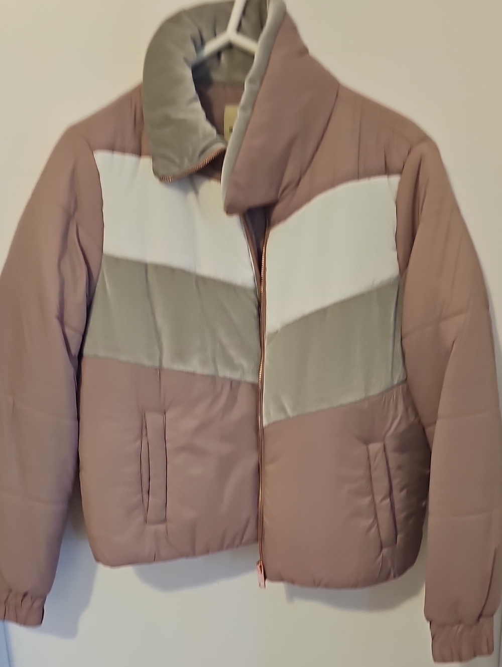 Eclipse Colorblock Cropped Puffer Jacket - Pink, White, Gray